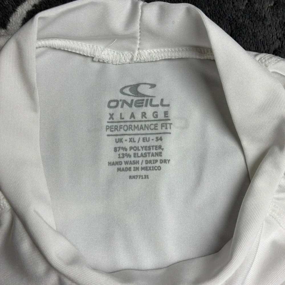 ONeill Rash Guard Mens XL White Long Sleeve Performance Fit Swim Shirt Sun Guard